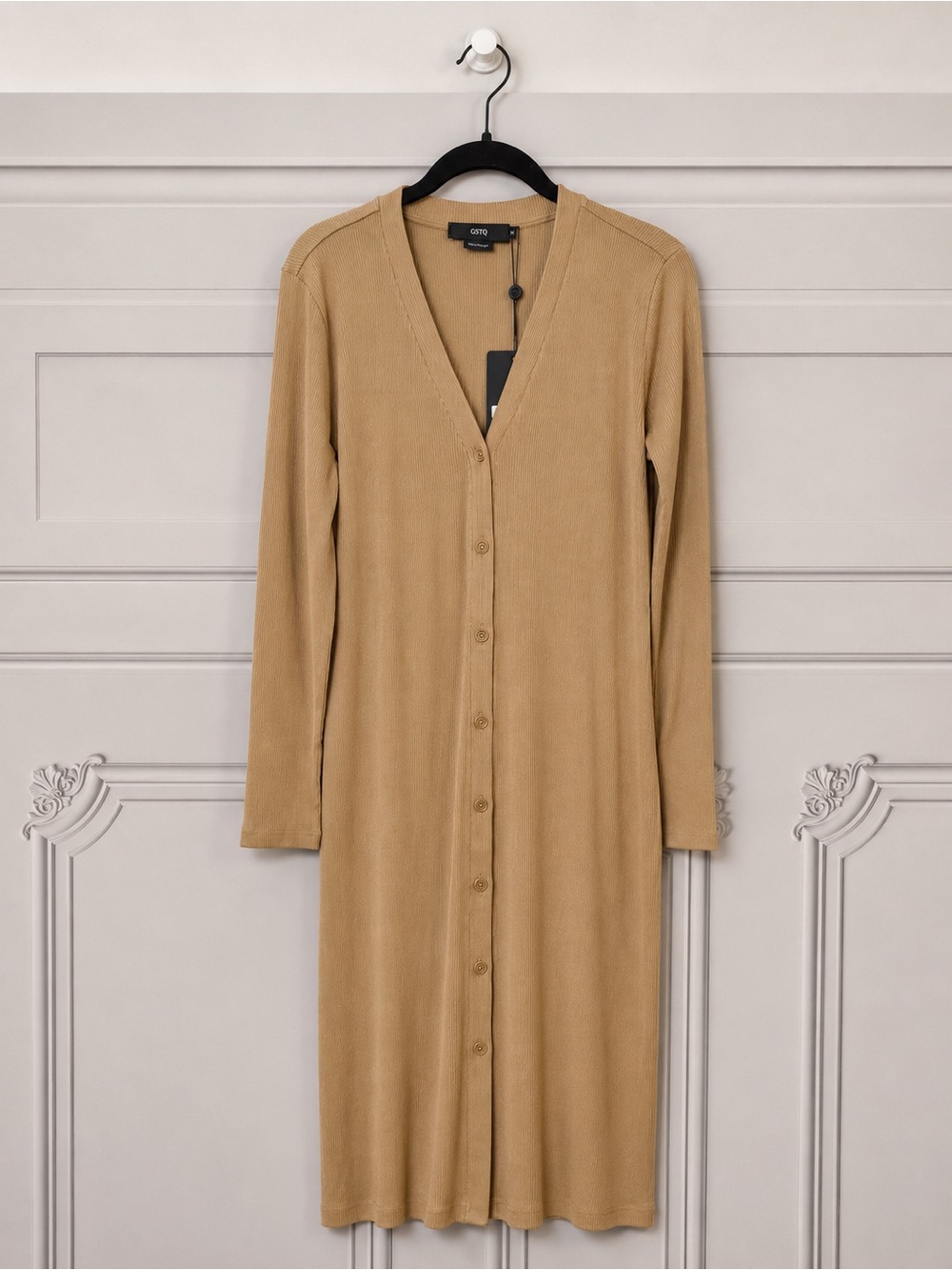 GSTQ Long Button-Front V-Neck Duster in Camel